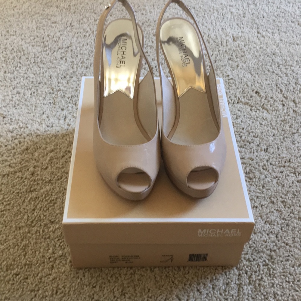 Michael Kors York Sling Back in Nude Size 9.5